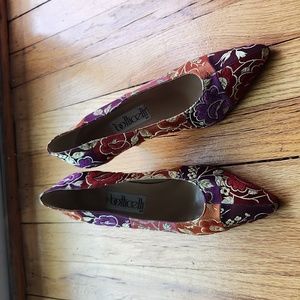 Botticelli vintage size 37.5 pumps